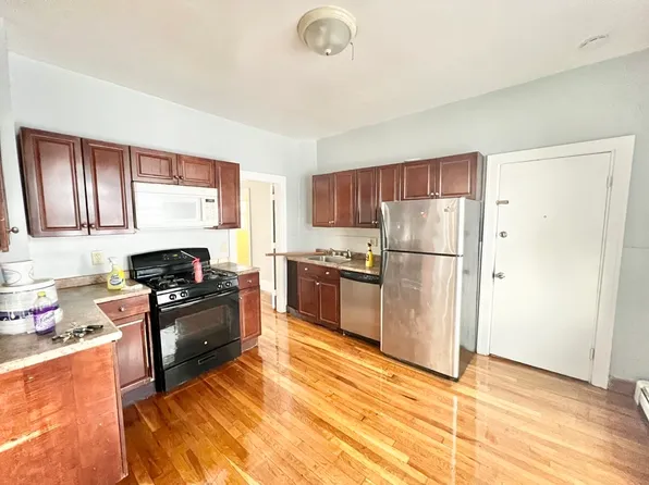 113 Ferry St APT 2, Everett, MA 02149