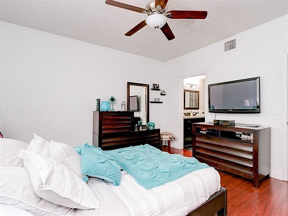 4th image of 1521 Veracruz Ln