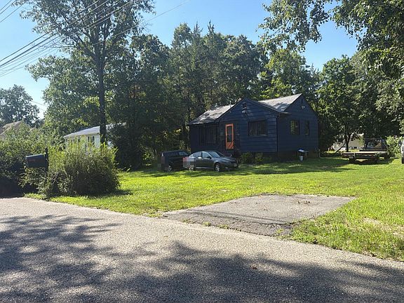 2nd image of 10 Peach Tree St