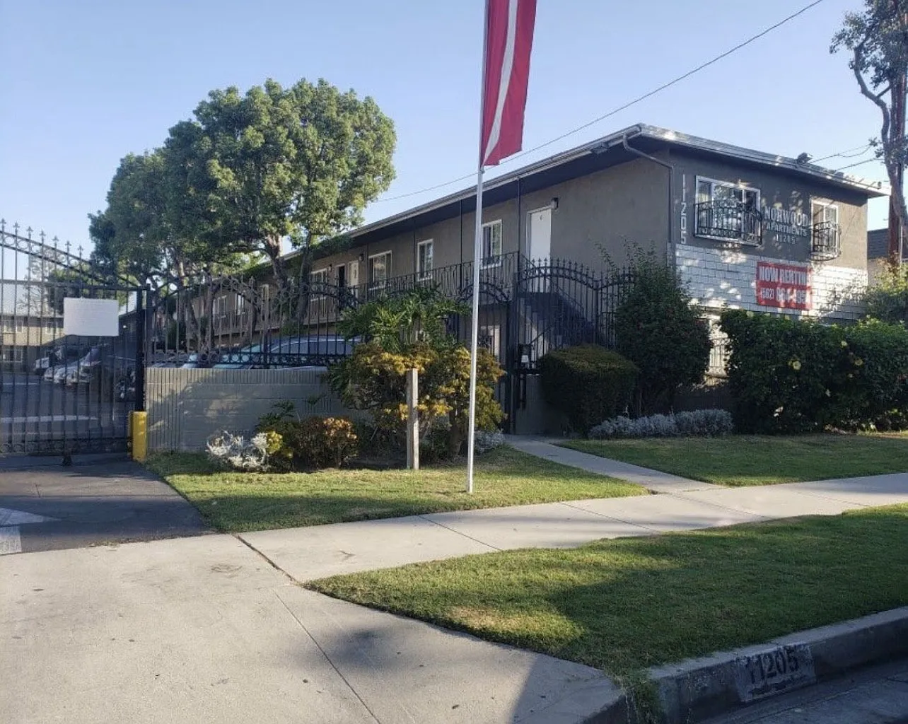 Norwood — Photo 2
