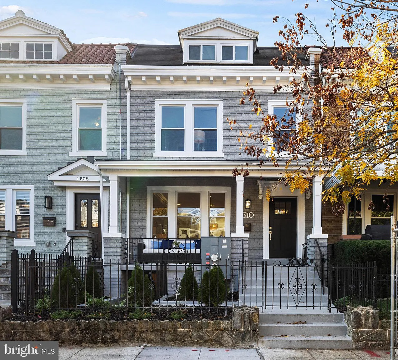 1510 Spring Pl NW photo 1