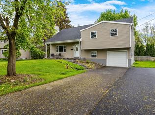 14 Dove Path, Liverpool, NY 13090