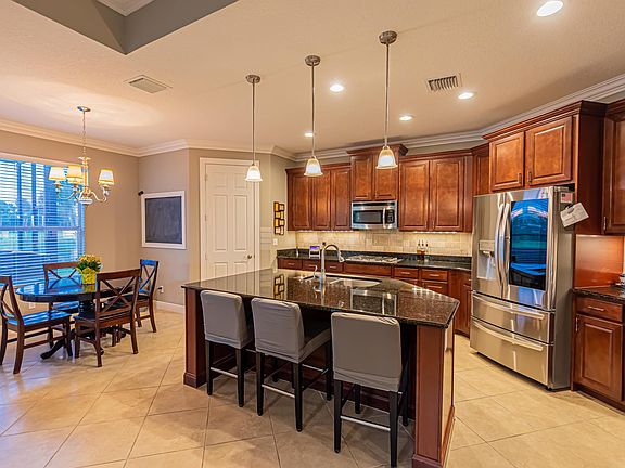 5th image of 10411 SW Waterway Ln