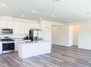 19860 Season Grove Dr, Riverside, CA 92507