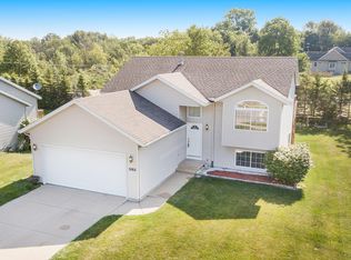 5162 Taylor Ridge Dr SE, Kentwood, MI