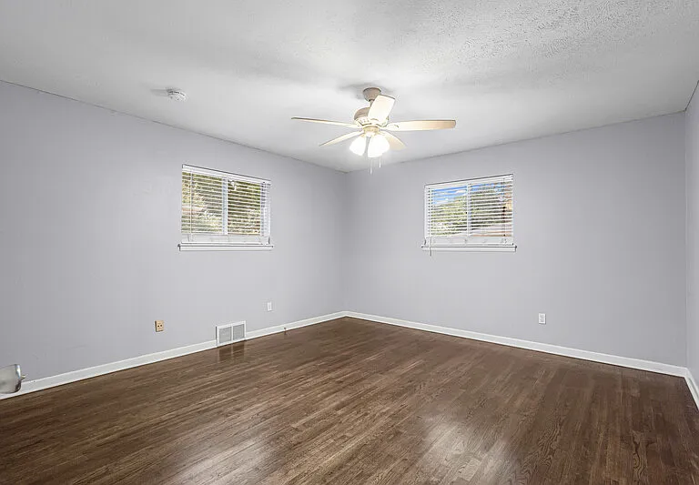 3521 Jeanette Dr — Photo 5
