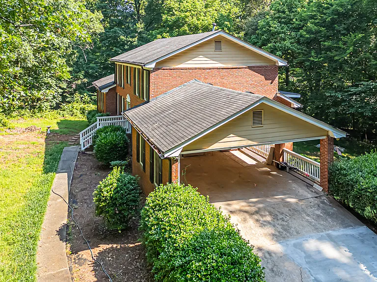 520 Arnold Rd — Photo 42