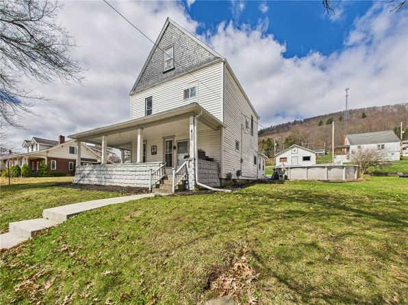 402 E Main St, Smethport, PA 16749