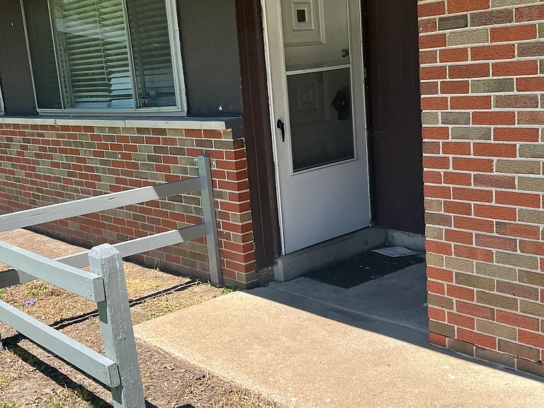 824 Loyola Dr #824 — Photo 2
