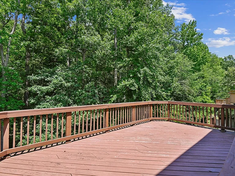 441 Penwood Dr — Photo 25
