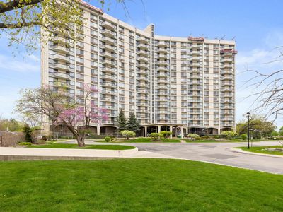 40 N Tower Rd APT 5G, Oak Brook, IL, 60523
