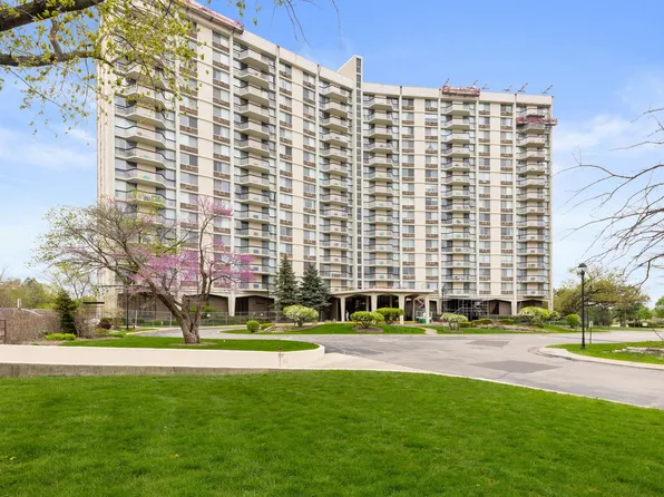 40 N Tower Rd APT 5G, Oak Brook, IL 60523