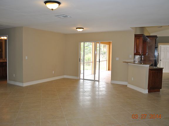 5th image of 4280 6th Ave NE