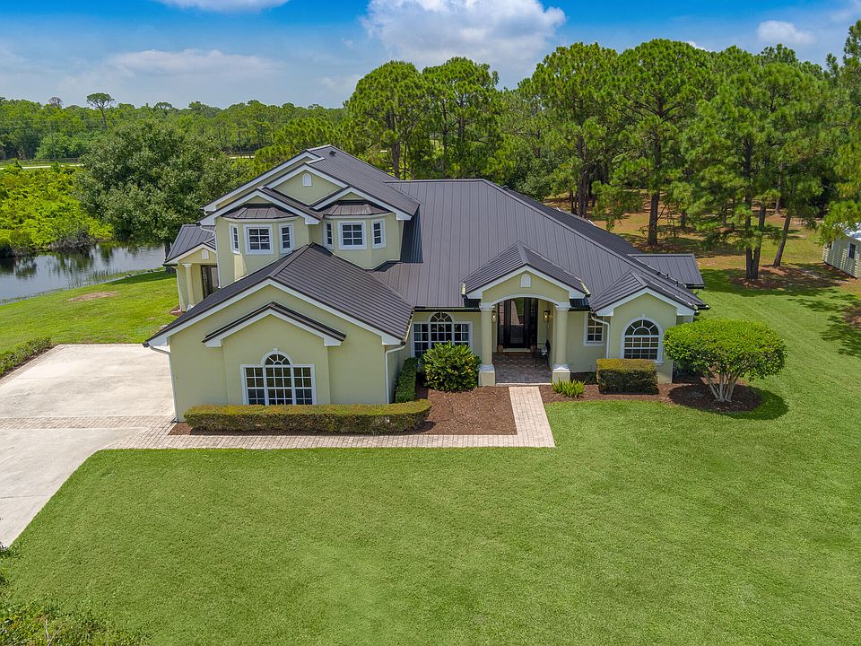1st image of 2501 SW Buena Vista Drive