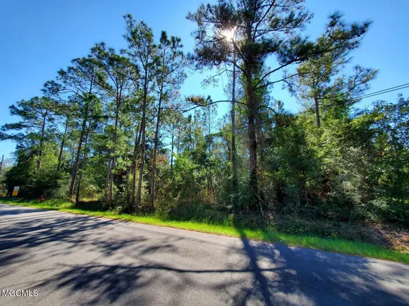 26-28 Herlihy St Lot 8, Waveland, MS 39576