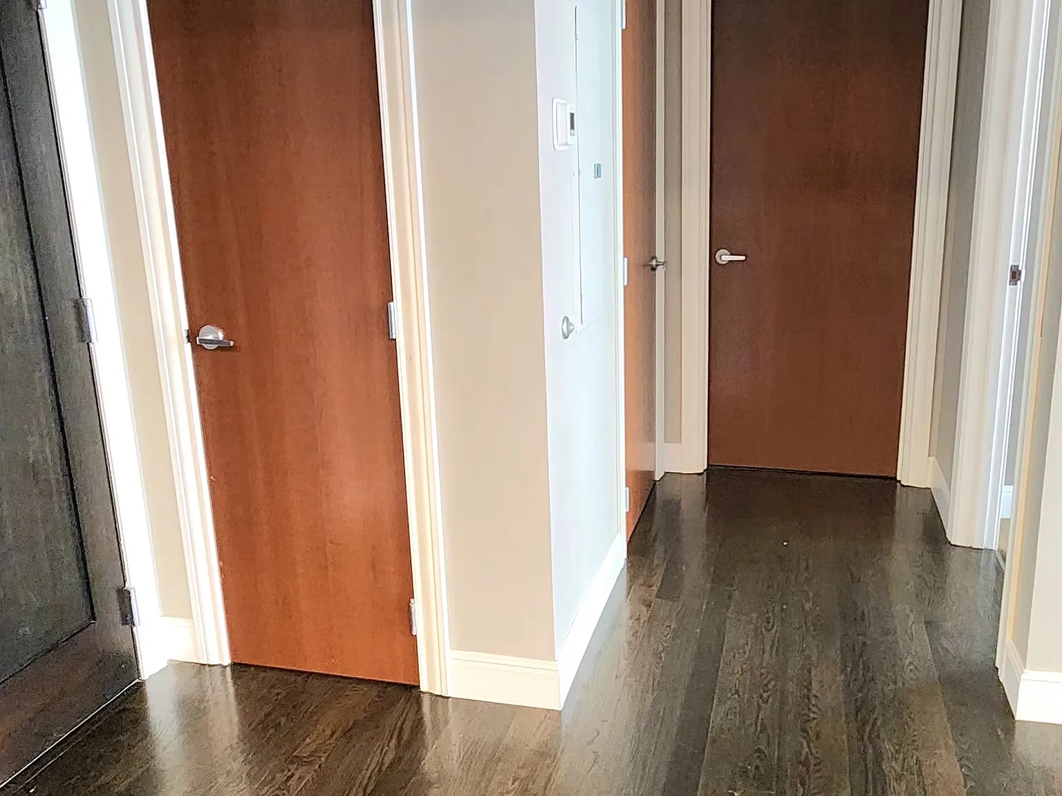 1 bed, 834 sqft, $1,675 — Photo 4