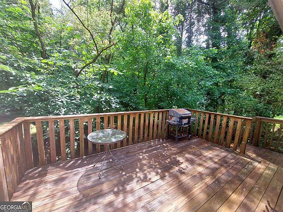 3rd image of 2737 Crestworth Ln