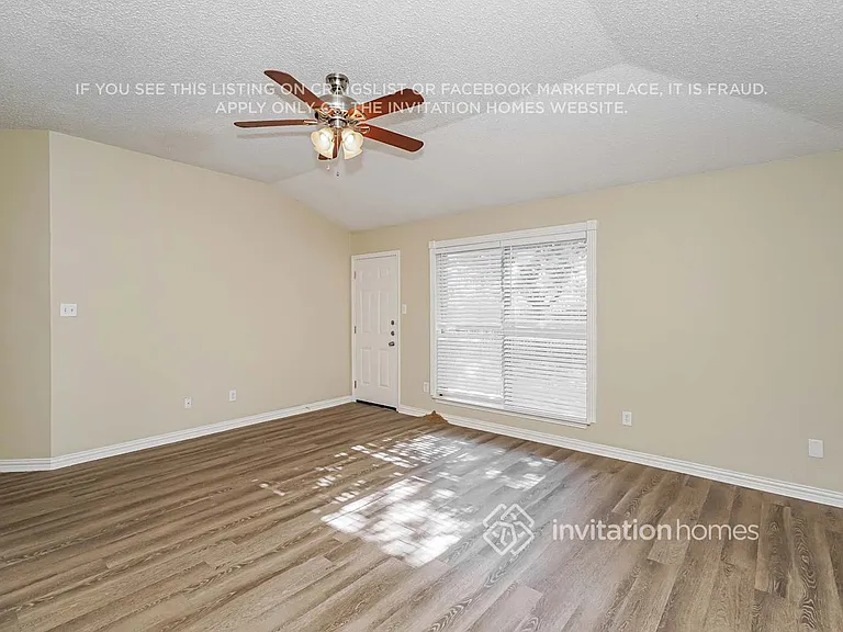 8724 Eaglestone Way — Photo 3