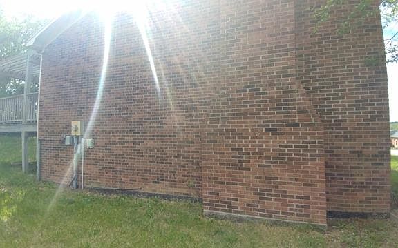 3rd image of 2201 Mercer Dr