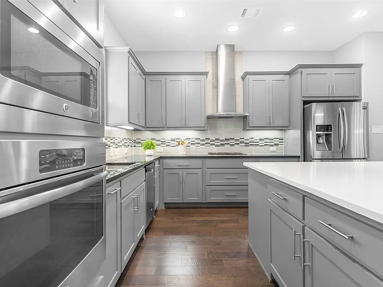 Spacious Kitchen