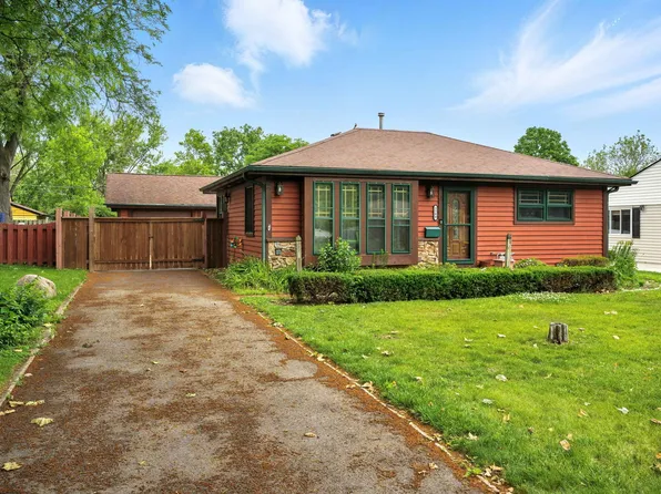 3504 Bobolink Ln, Rolling Meadows, IL 60008