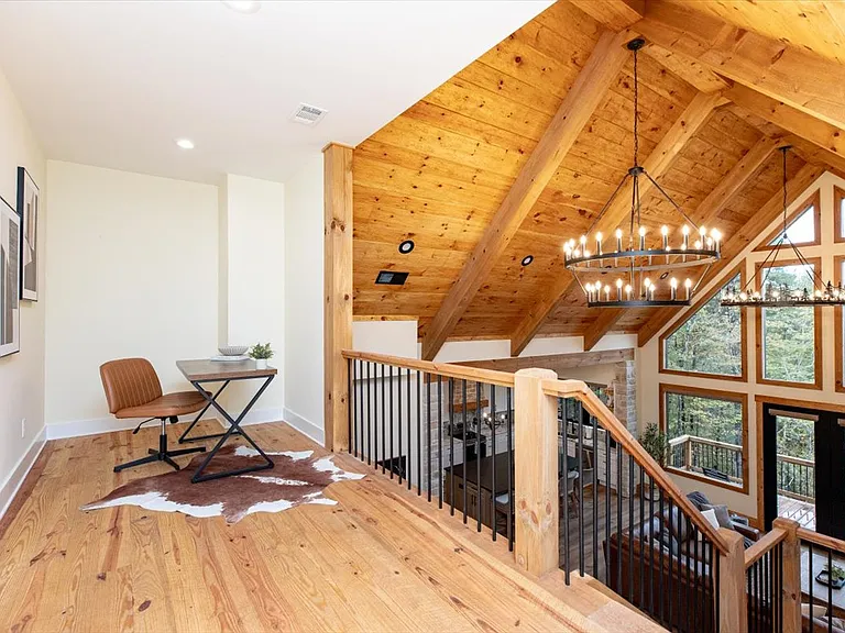 458 Palisade Dr — Photo 68