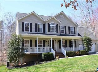 31 Possum Ln, Palmyra, VA 22963