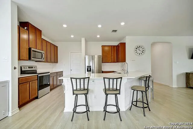 11214 Plaudit — Photo 11