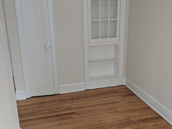 4th image of 1616 W Farwell Ave APT 2B