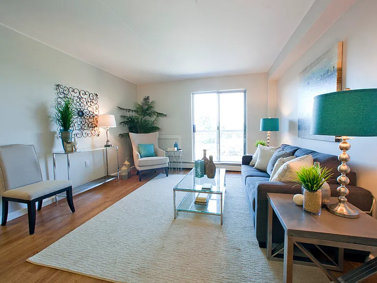 36 Arran Dr — Photo 3