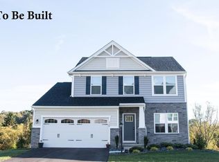 38768 Country Club Dr, Avon, OH 44011