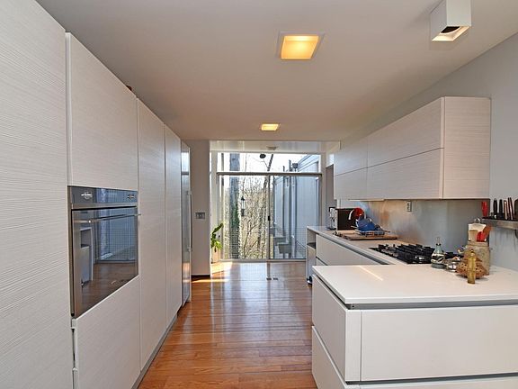 4th image of 4086 Egbert Ave