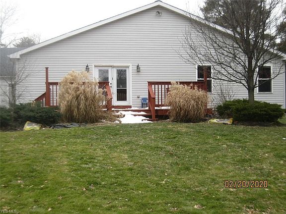 3rd image of 2233 Country Club Dr
