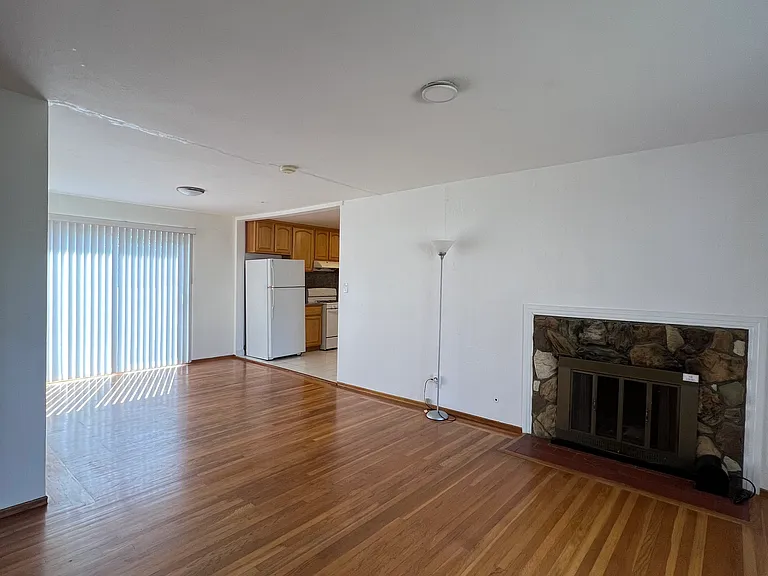 10574 Felton Way — Photo 2