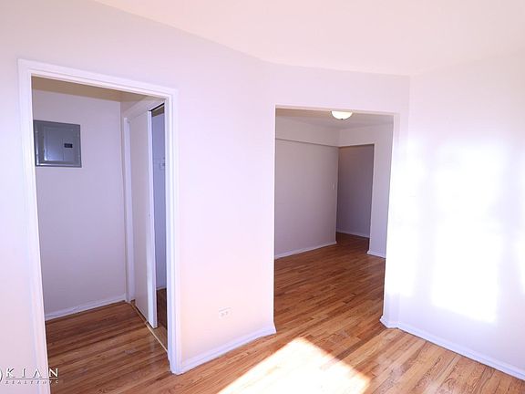 3rd image of 14345 Sanford Ave APT 508