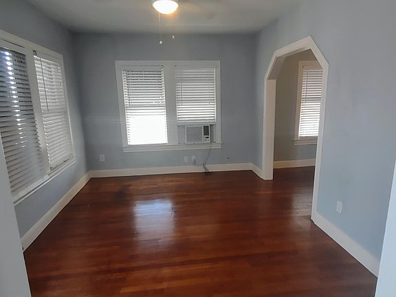 3rd image of 1009 9th St