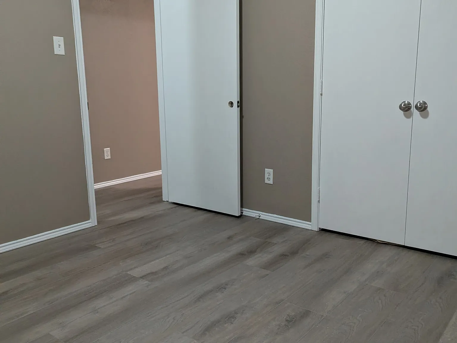 3 bed, 2.5 bath, 1586 sqft, $1,875 — Photo 2