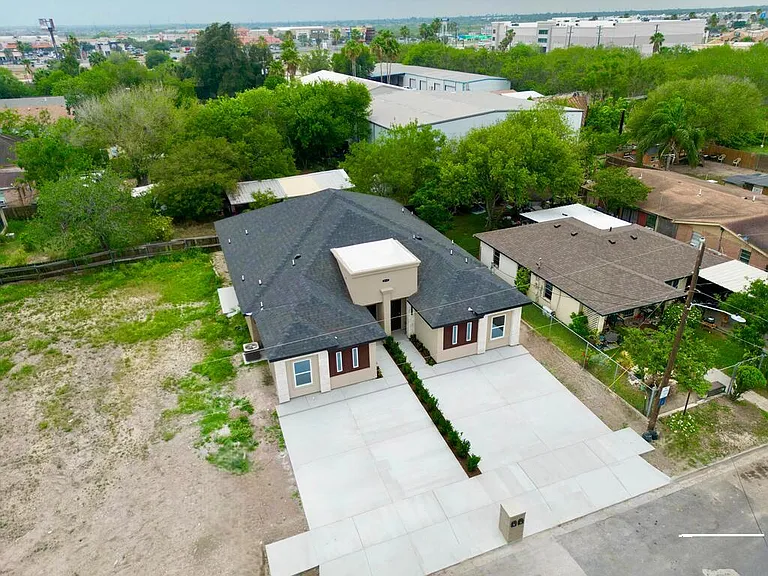 317 Avenida Del Sol #A — Photo 24
