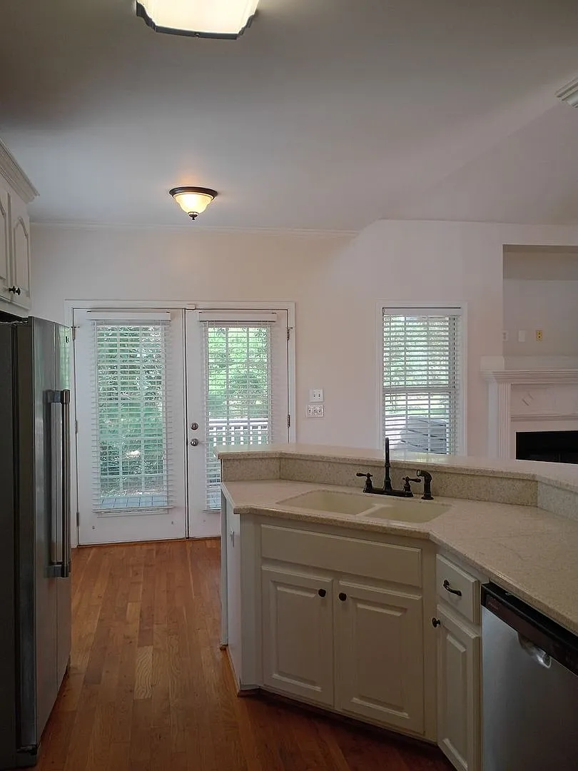 Outstanding Four Bedroom Home in Lugoff! — Photo 4