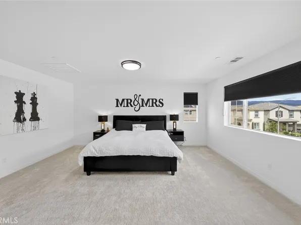 587 Holston St, Rialto, CA 92377