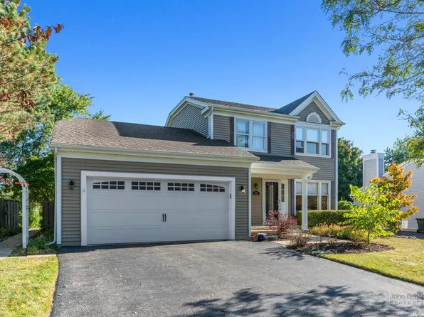 321 Copper Canyon Trl, Cary, IL 60013