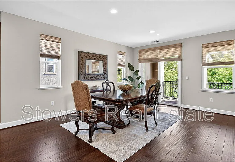 3273 Central Pkwy — Photo 9
