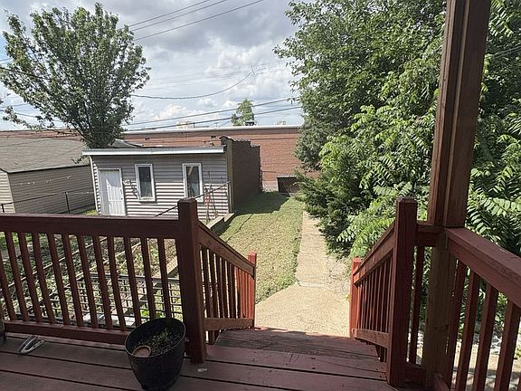 2nd image of 3507 Alberta St