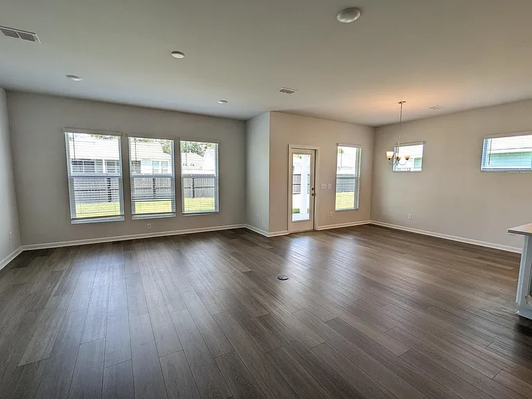2076 Parish House Cir — Photo 5