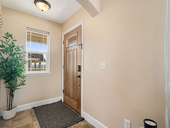 4th image of 2834 Twilight Ave