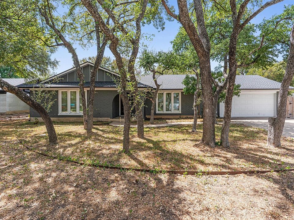 1st image of 1002 Penny Ln