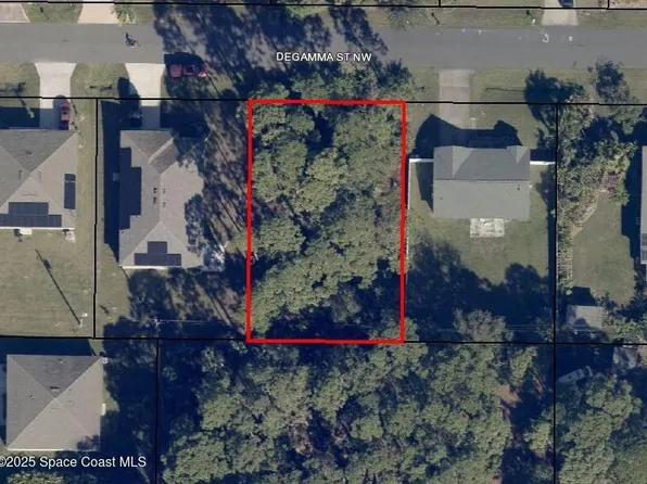 1574 Degamma St NW, Palm Bay, FL 32907