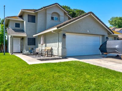 725 McKinley St, Los Banos, CA, 93635