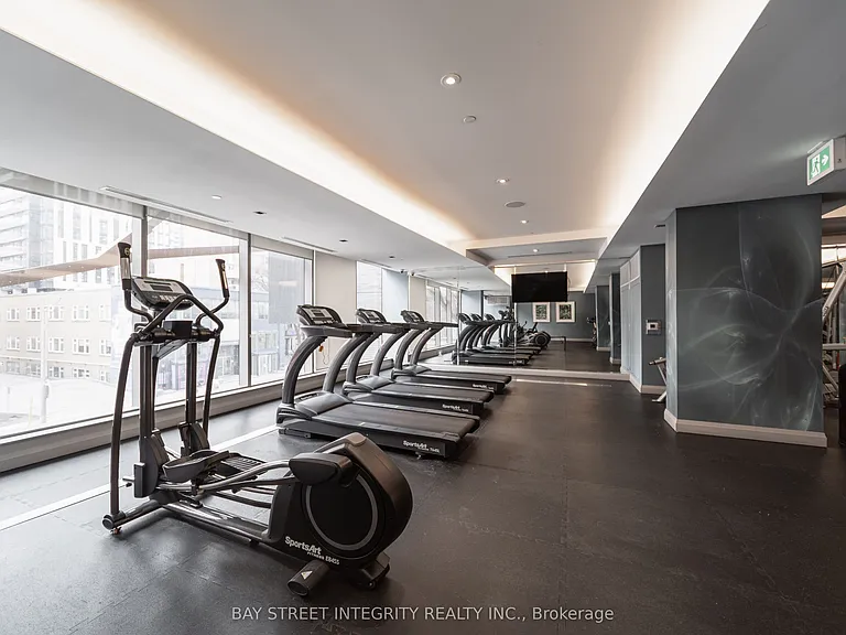 50 Wellesley St E #2801 — Photo 27