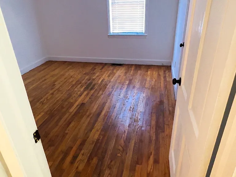 2455 Jennings Rd — Photo 2